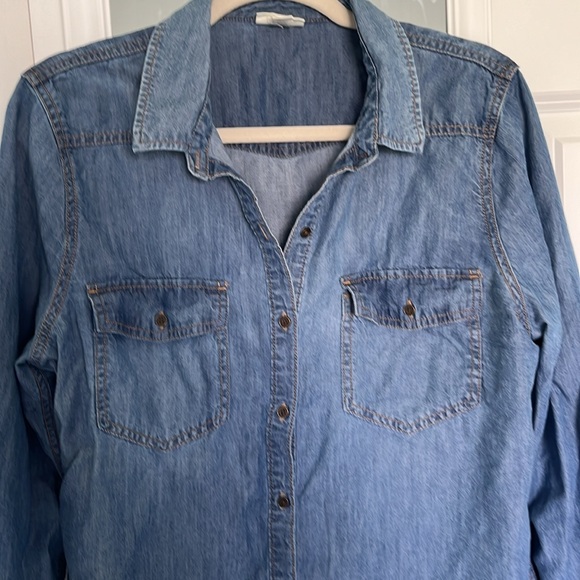 A.N.A Long Sleeve Button Up Size Large - Picture 2 of 9